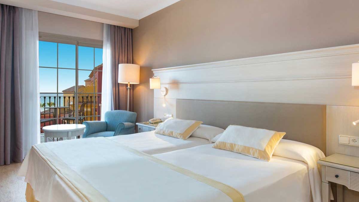 Costa del Sol wakacje z Londynu