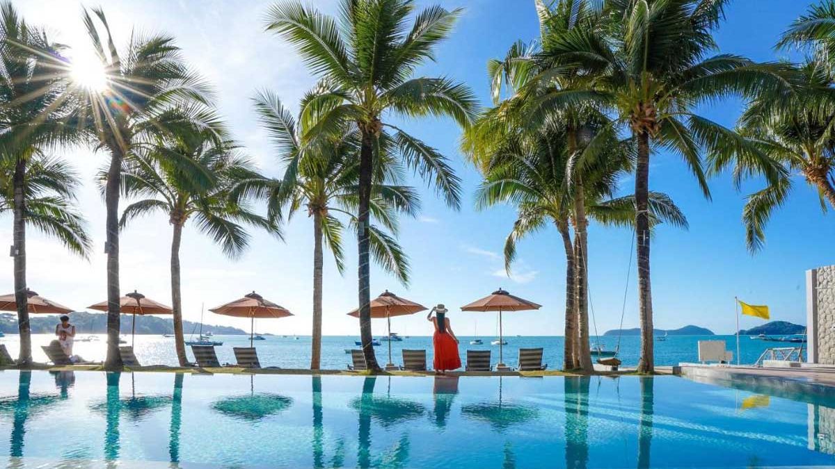 Bandara Phuket Beach Resort - basen