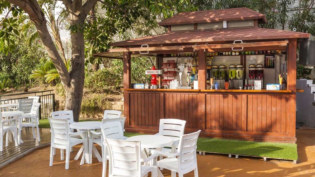 Globales Los Patos Park - taras