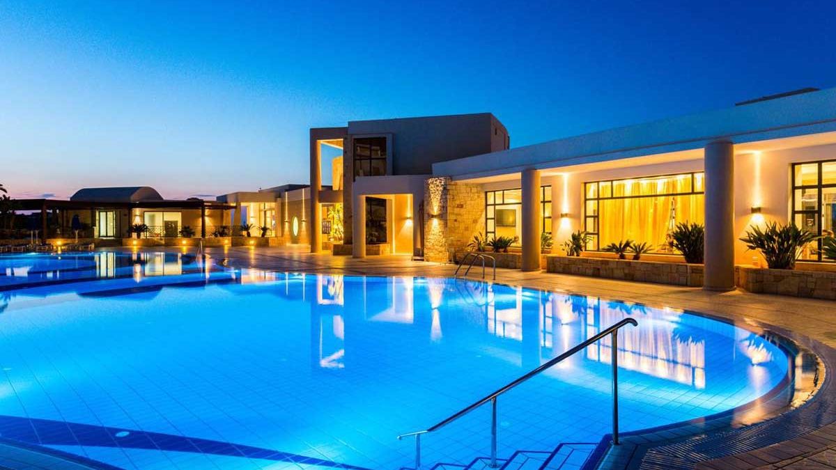 Grand Hotel Holiday Resort - basen