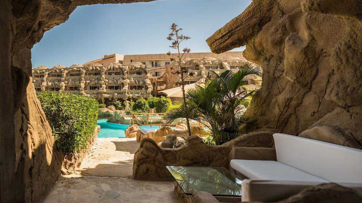 Caves Beach Resort - pokój