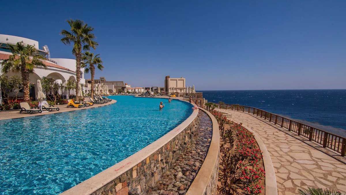 Reef Oasis Blue Bay Resort - basen