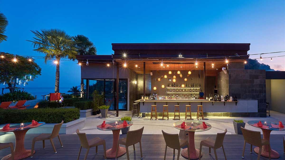 Bandara Phuket Beach Resort - bar
