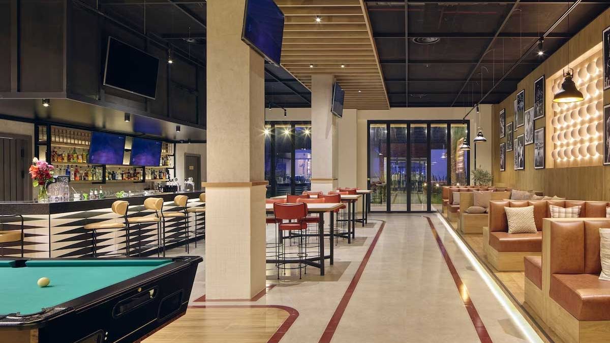 Melia Durres Albania - bar