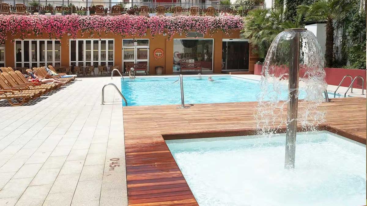 Alegria Plaza Paris - basen