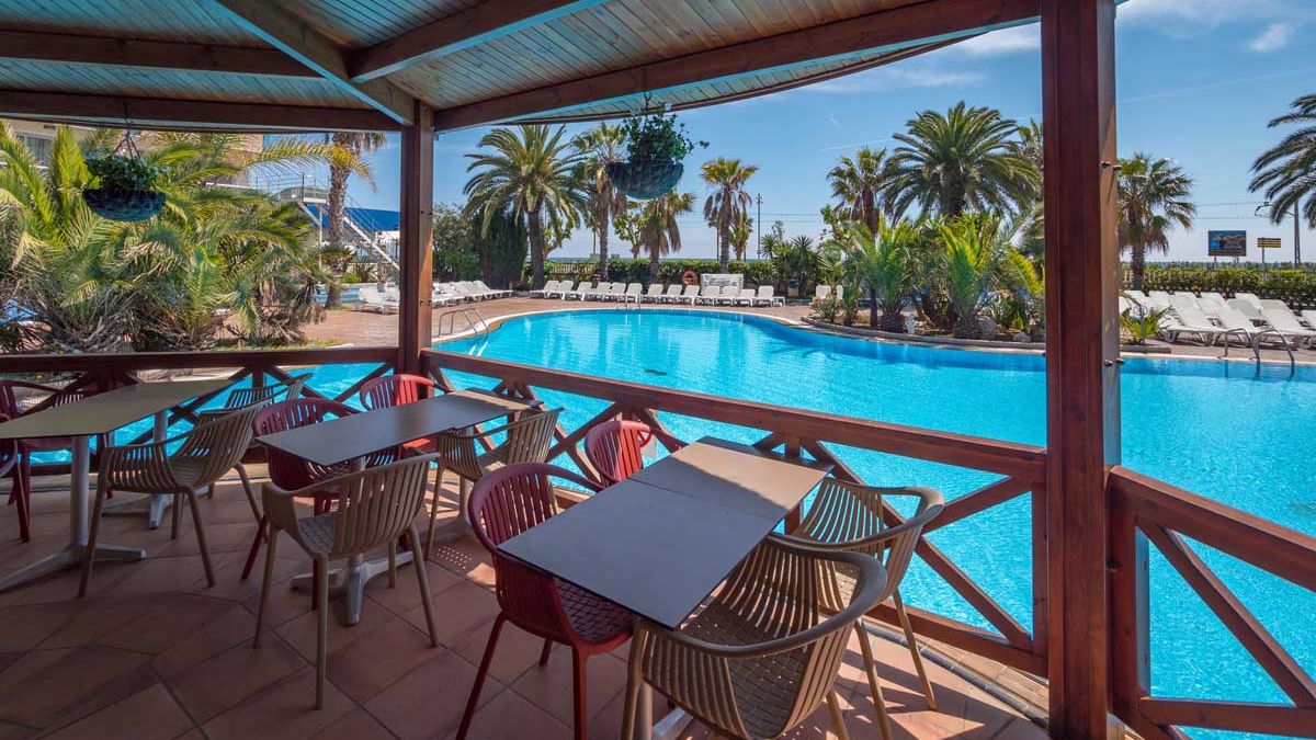 Golden Taurus Aquapark Resort - taras