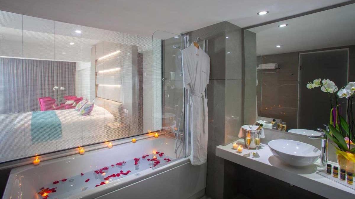 King Evelthon Beach Hotel & Resort - pok&oacute;j