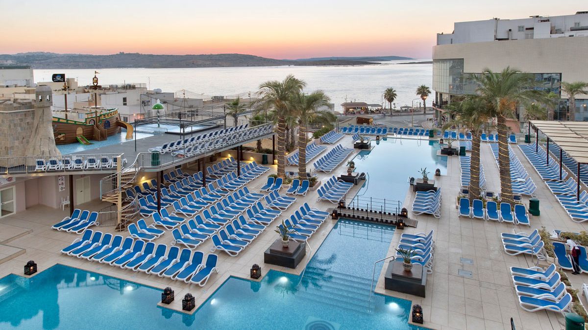 db San Antonio Hotel & SPA - basen