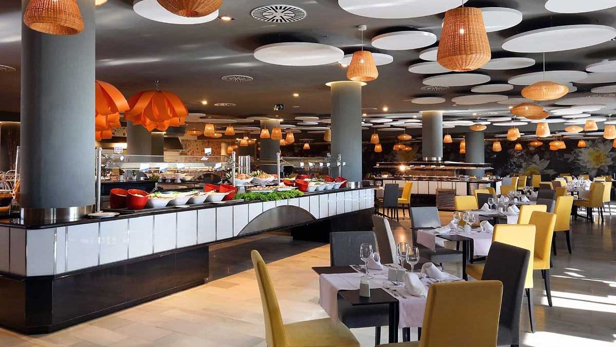 Ibiza all-inclusive wyloty z UK