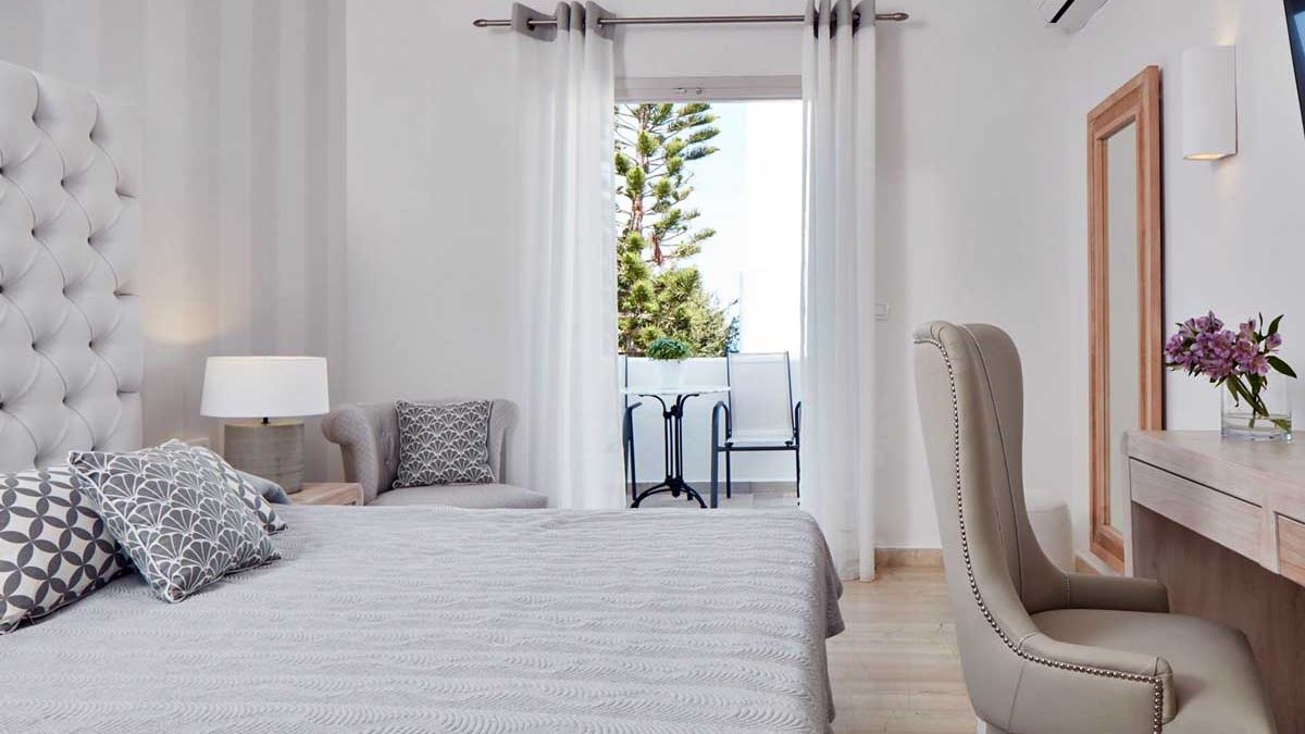 Polskie Biuro Podr&oacute;ży oferty Santorini