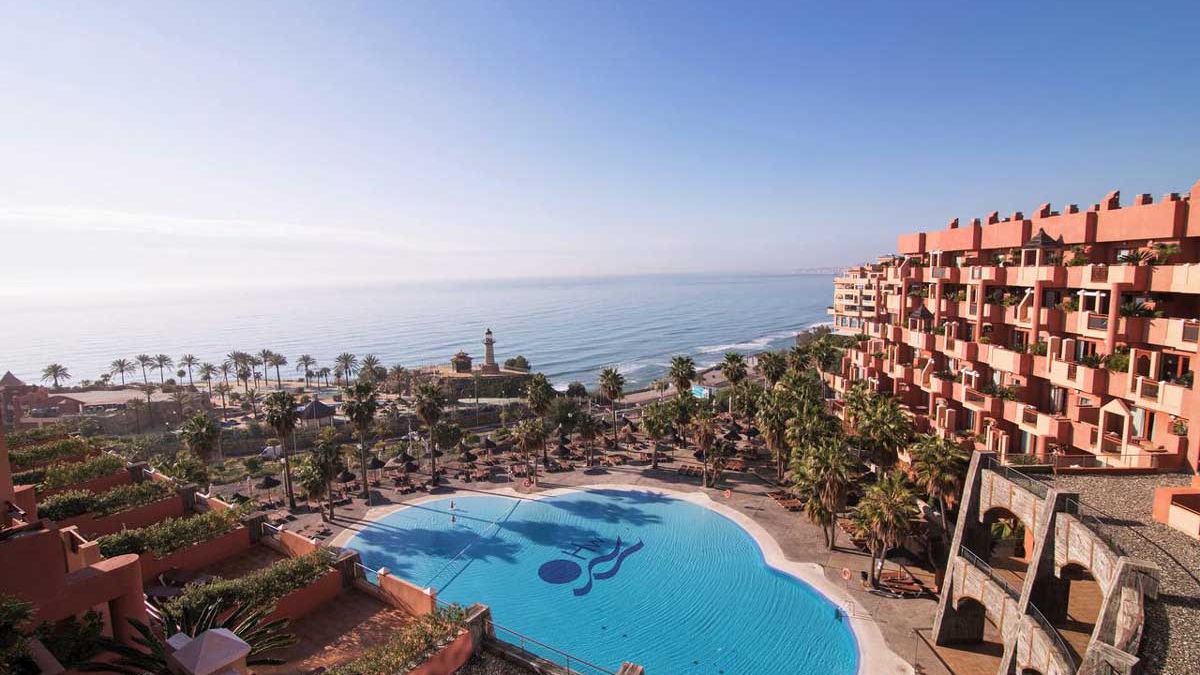 Holiday Polynesia - basen