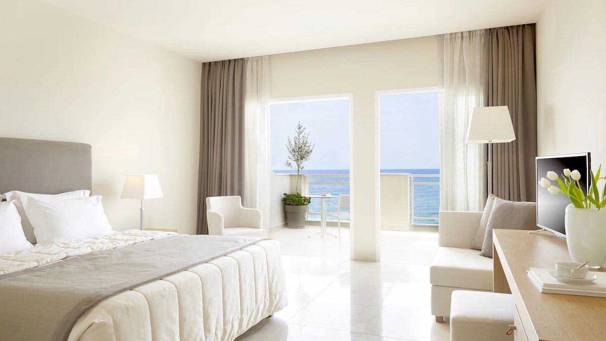 Mayor Pelekas Monastery - pokoj