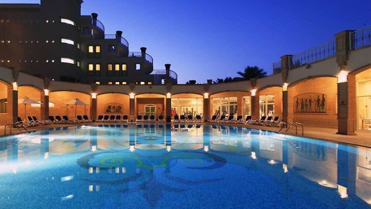 Palm Royale Resort Soma Bay