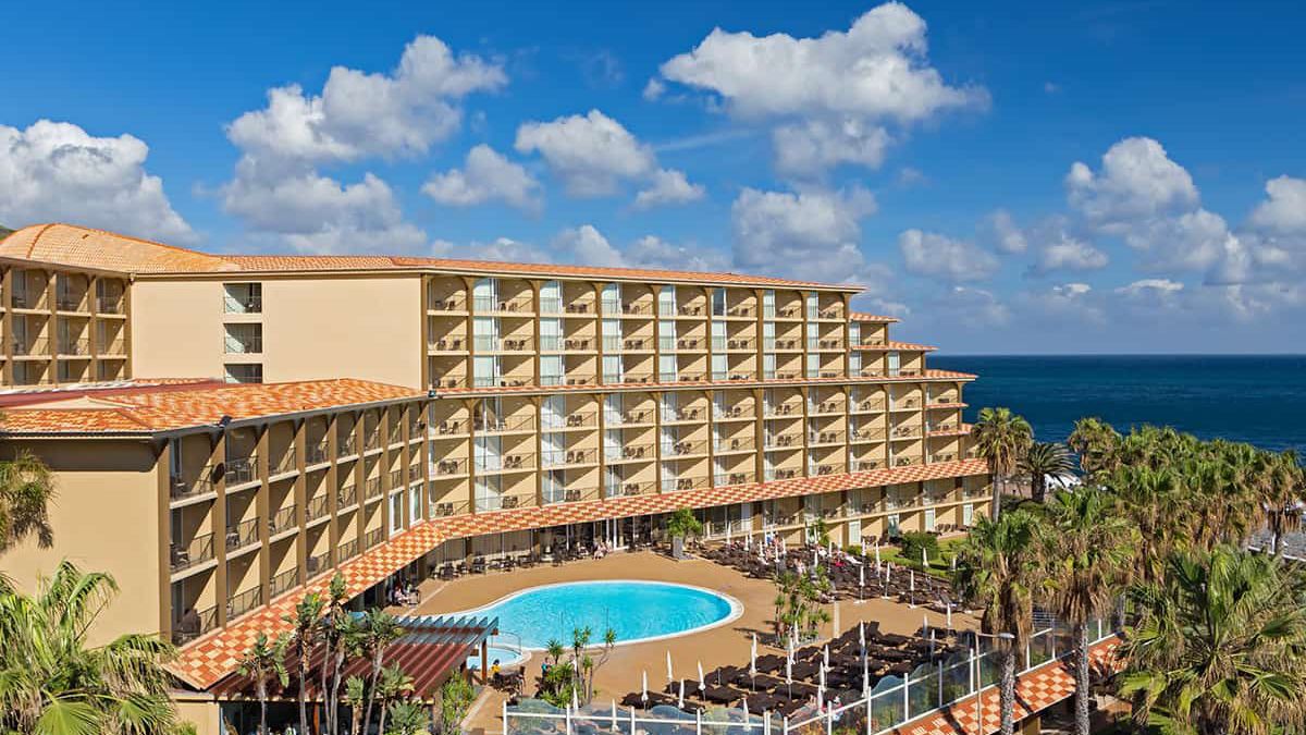 Four Views Oasis - hotel