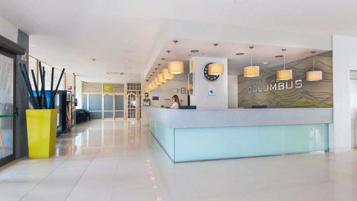 KN Aparthotel Columbus - recepcja