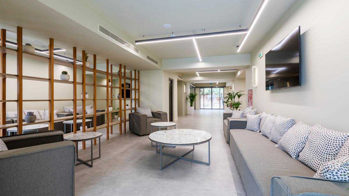 White Olive Elite Hotel - recepcja