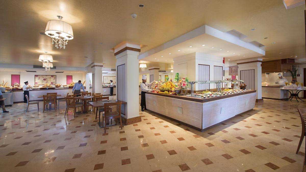Amwaj Beach Club Abu Soma Resort - bufet
