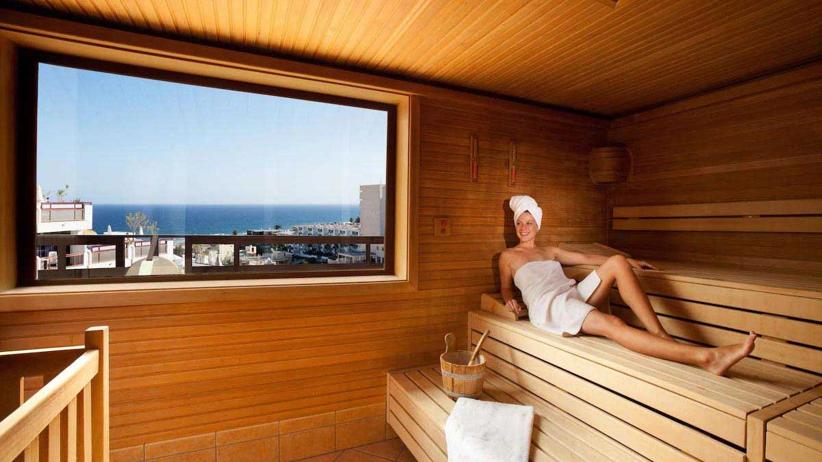 Seaside Sandy Beach - jacuzzi