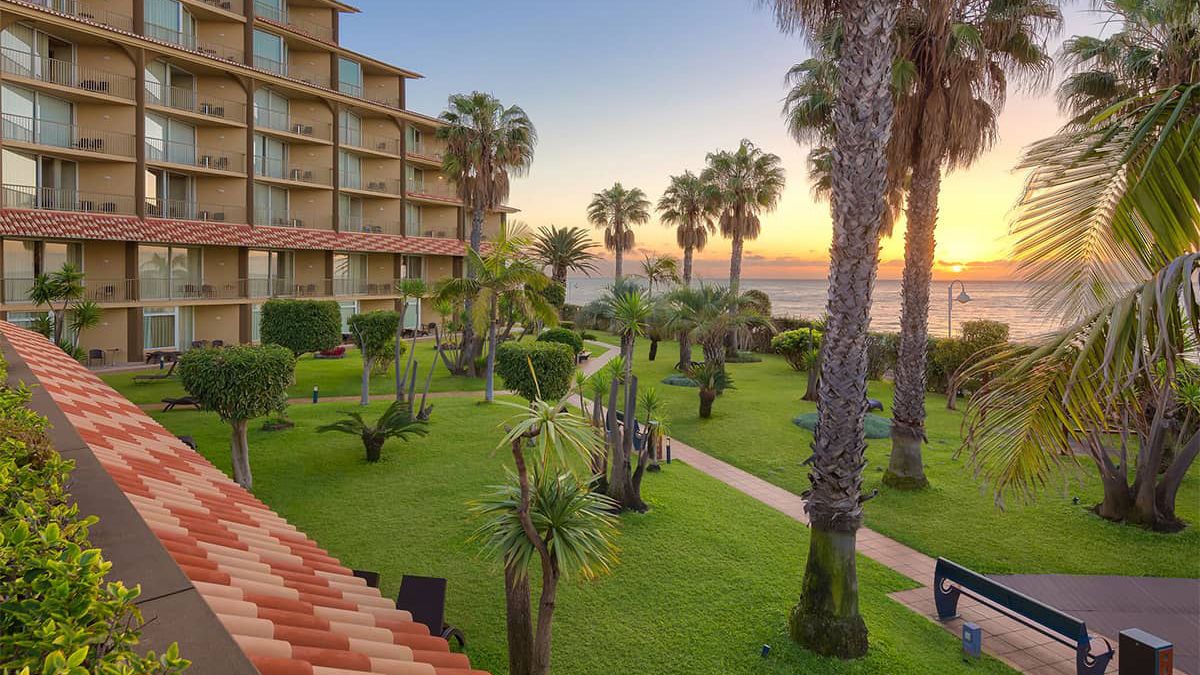 Four Views Oasis - hotel