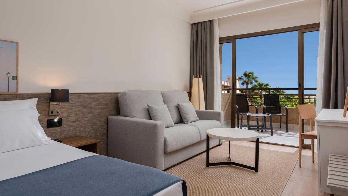 Barcelo Lanzarote Active Resort - pok&oacute;j