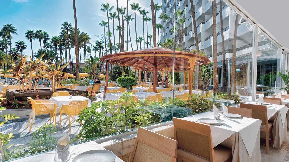 Polskie biuro podr&oacute;ży w UK Gran Canaria