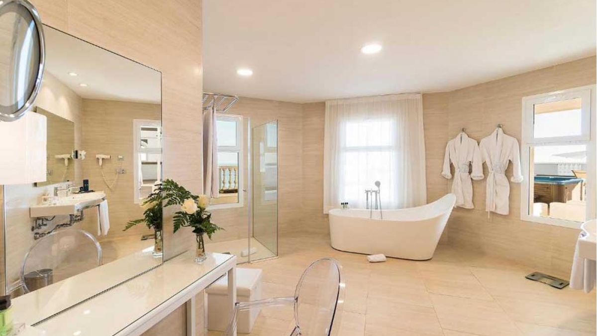 Royal Palm Resort & SPA - łazienka