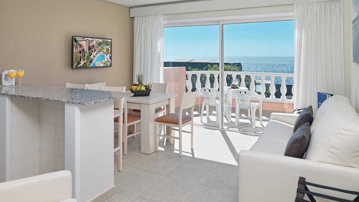 Allegro Isora - pok&oacute;j