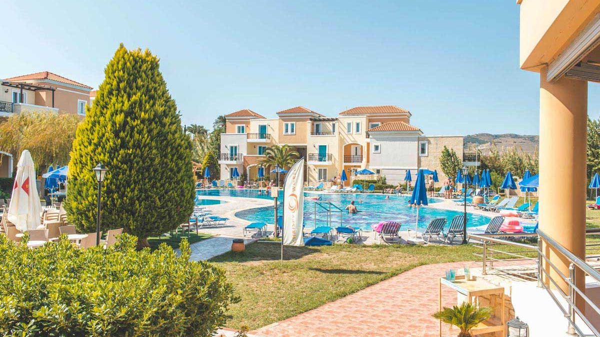 Chrispy Waterpark Resort - hotel