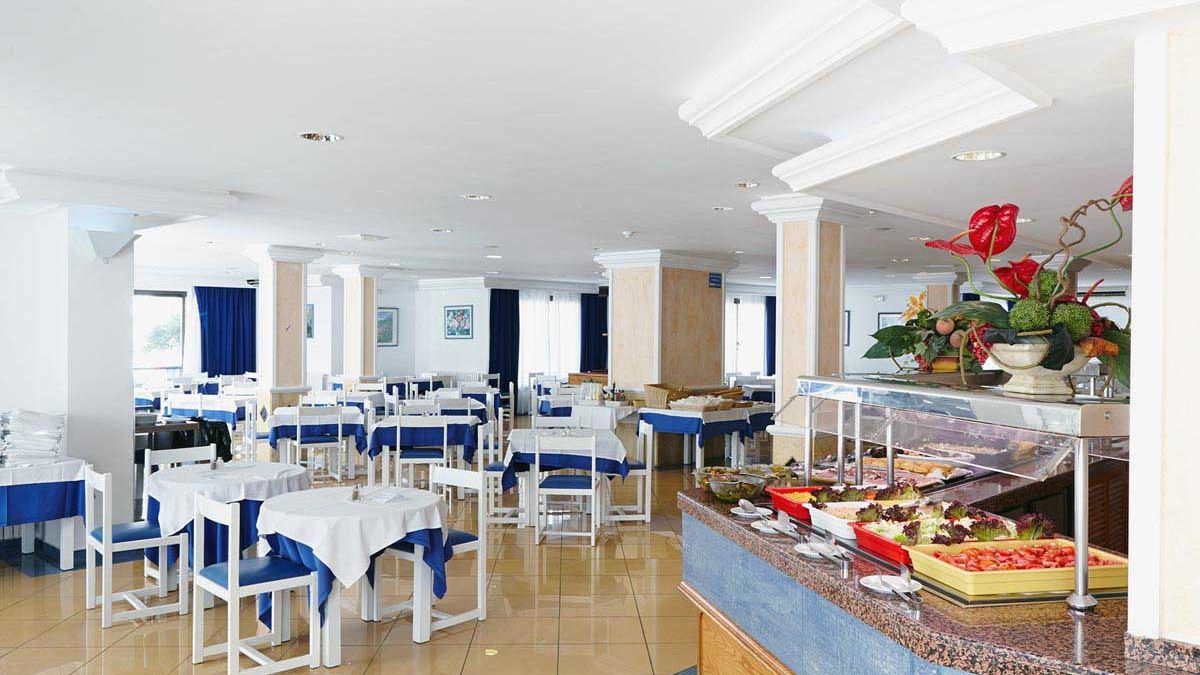 Nereida Aparthotel - bufet