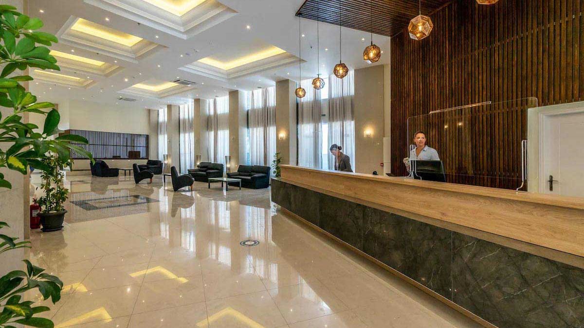 Castellum Suites - recepcja