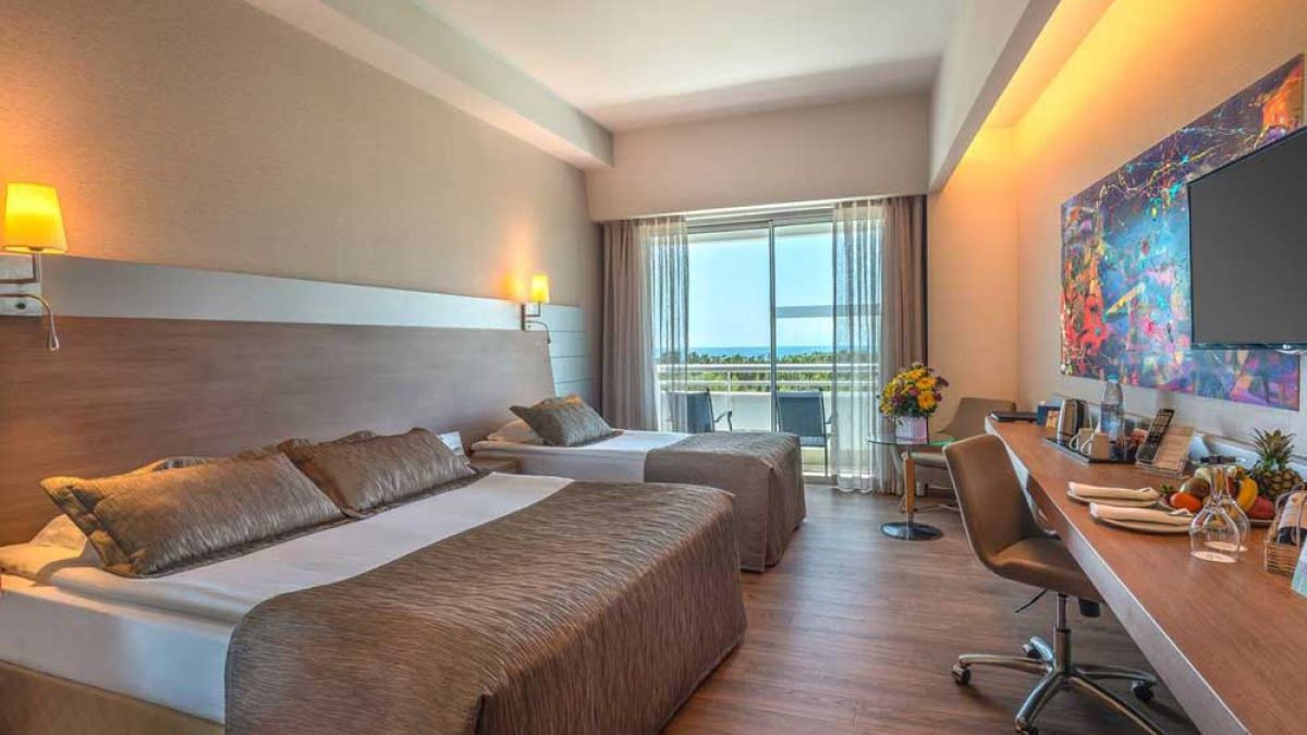 Concorde De Luxe Resort - pok&oacute;j