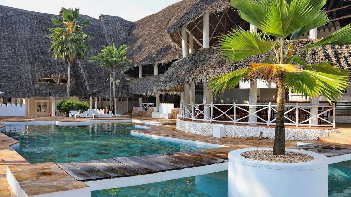 Diamonds Mapenzi Beach - basen