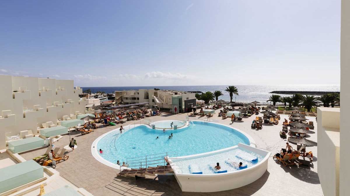 HD Beach Resort & Spa - basen