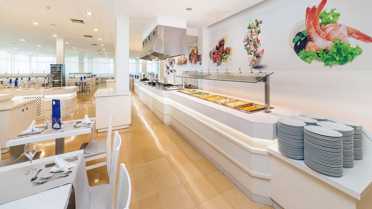 Majorka Hiszpania wyloty z Londynu