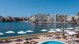 Cavalieri Art Hotel - basen