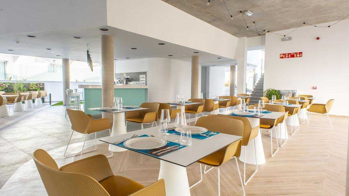 Hotel COOEE Taimar - bufet