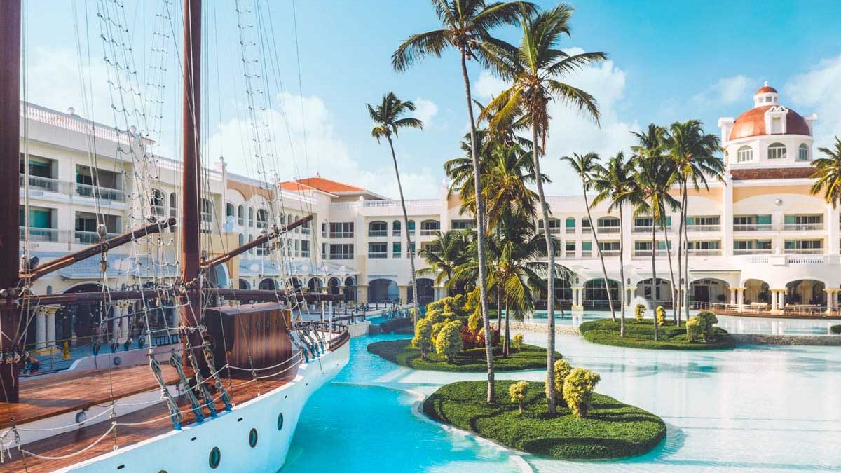 wakacje, wyloty z uk