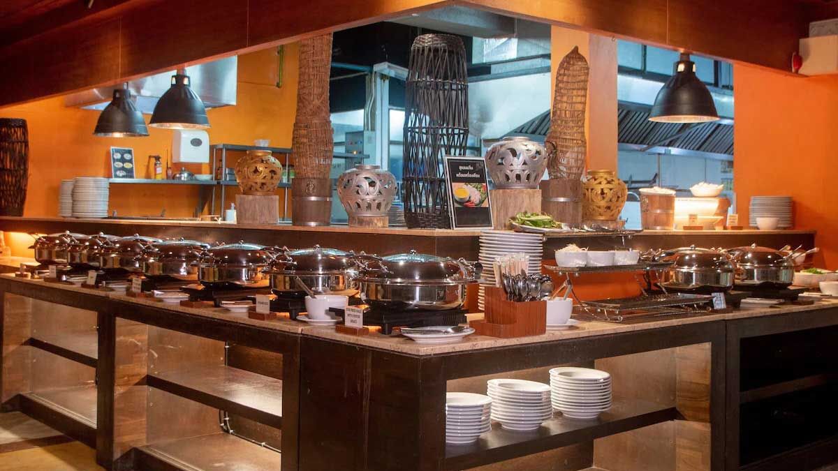 Thavorn Beach Village Resort & Spa - bufet