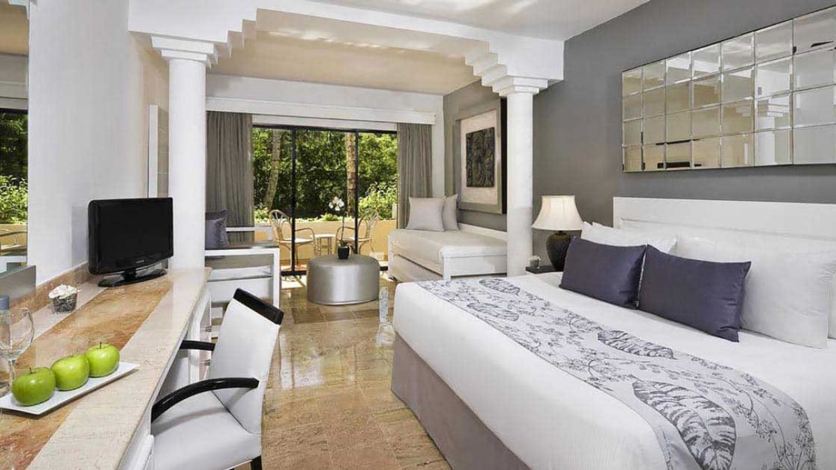 Melia Caribe Beach Resort - pok&oacute;j