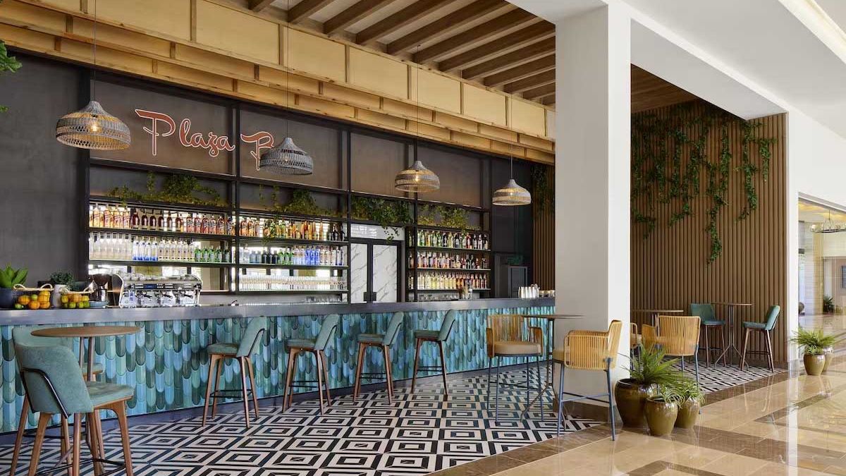 Melia Durres Albania - bar