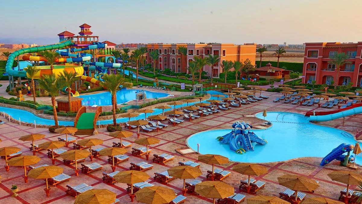 Charmillion Club Aqua Park - zjeżdżalnie