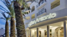 db San Antonio Hotel & SPA - wejście