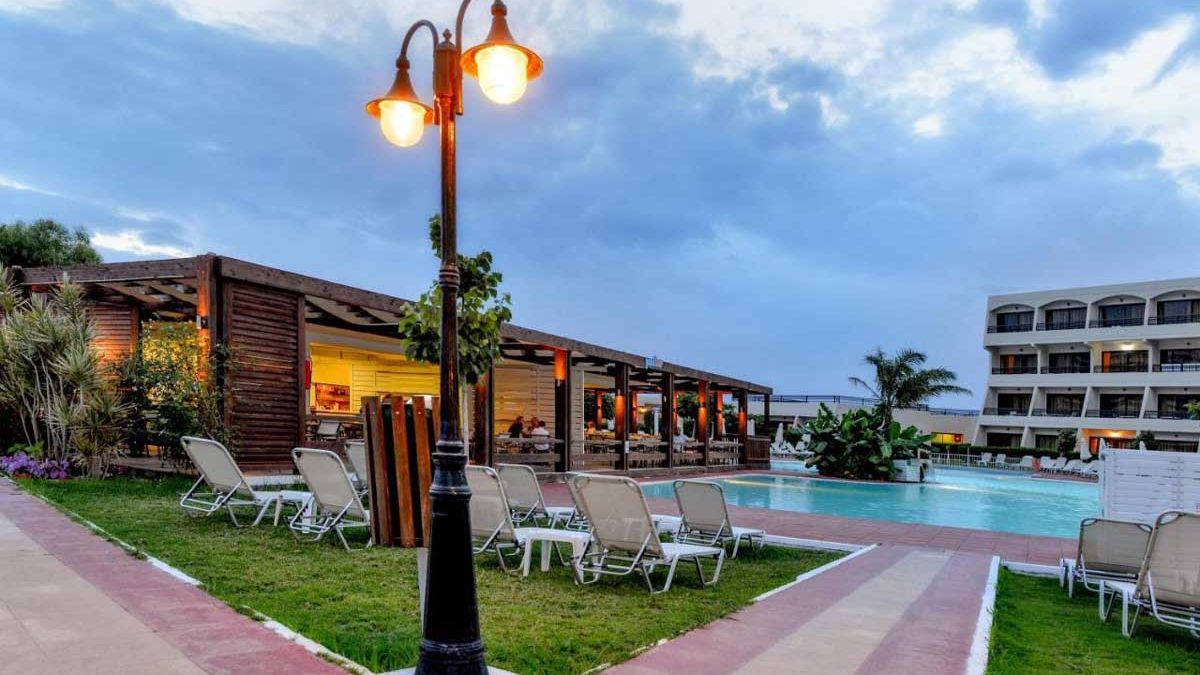 Sol Cosmopolitan - basen