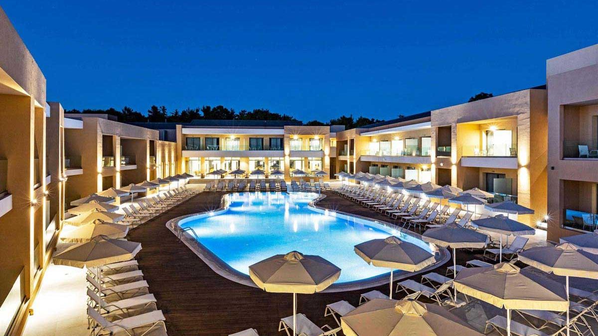 White Olive Elite Hotel - basen