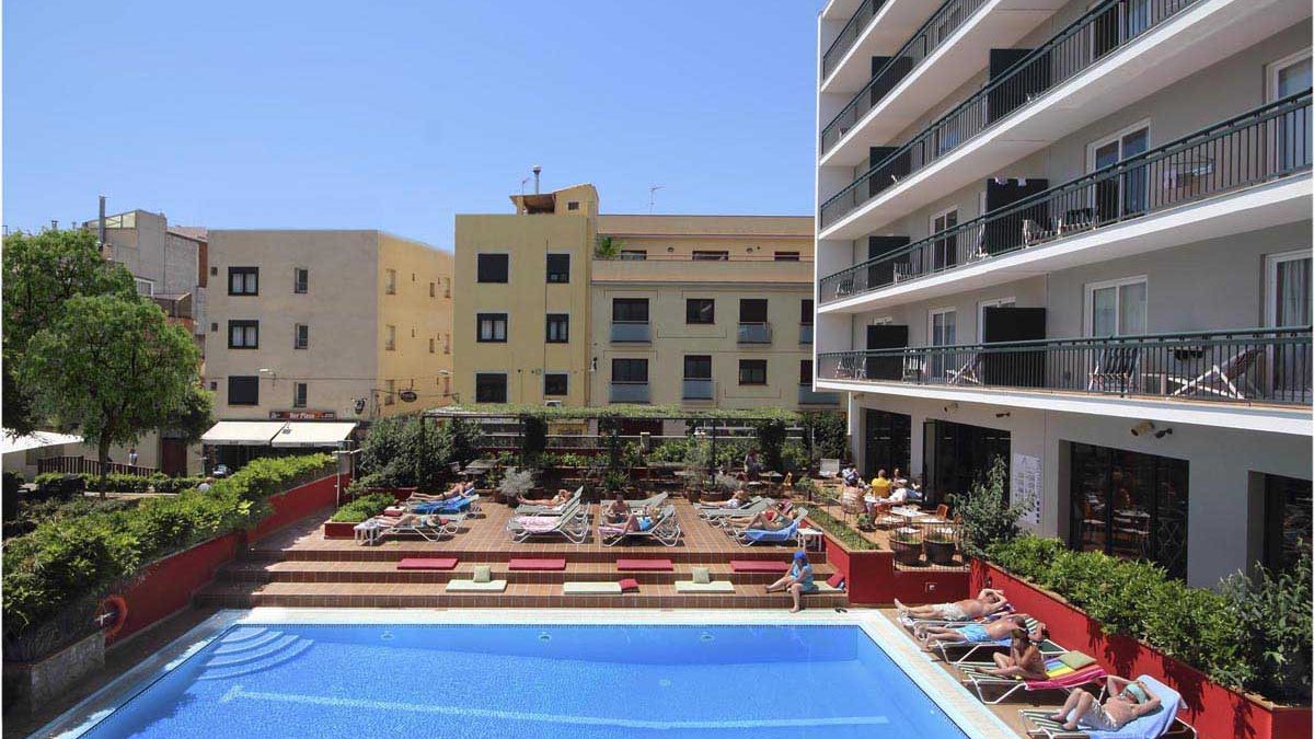 AQUA Hotel Bertran Park - basen