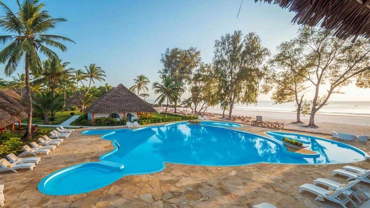 Kiwengwa Beach Resort - basen