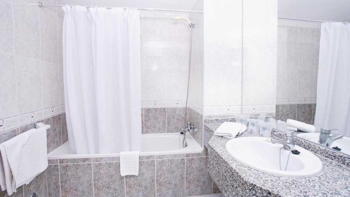 Hotel Kilimanjaro - pokój