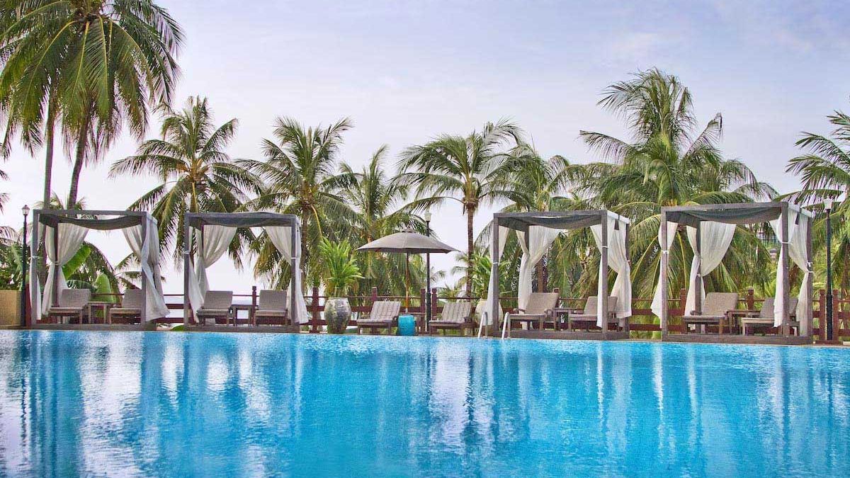 Cape Panwa Hotel - basen