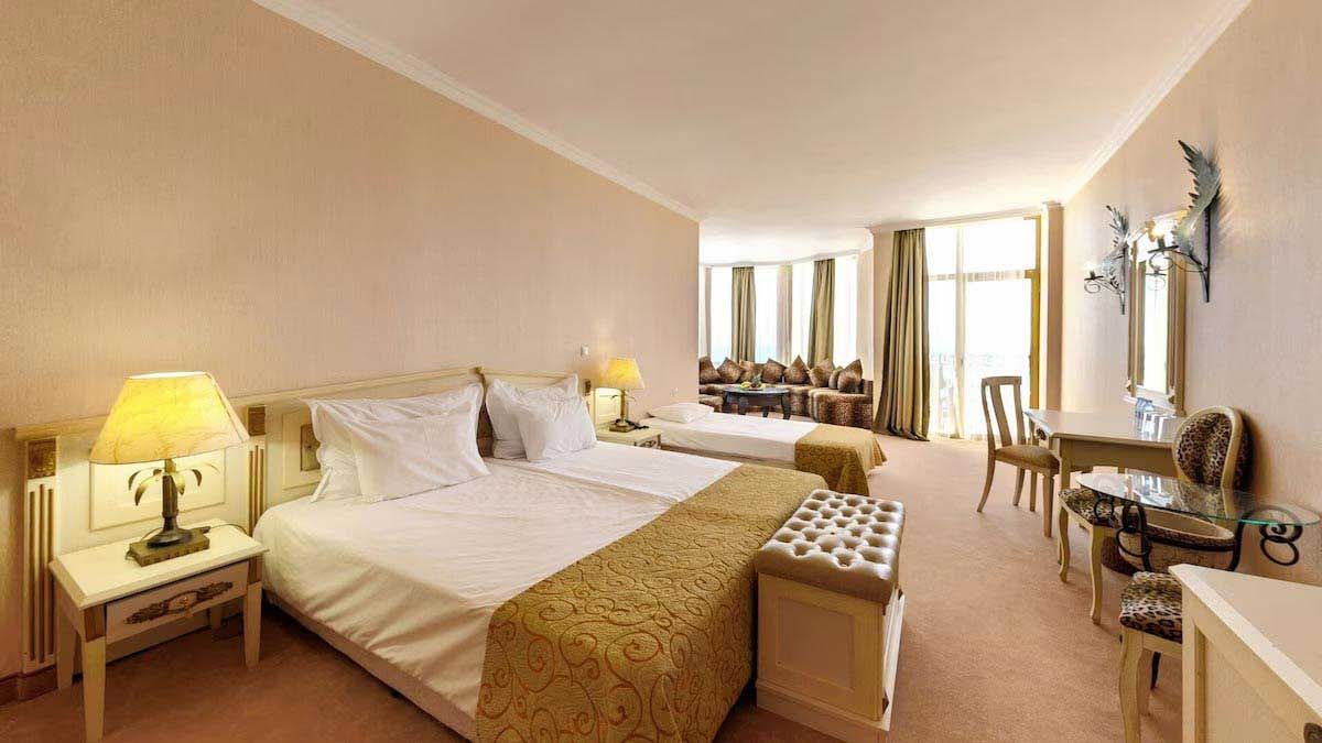 Imperial Palace - pok&oacute;j