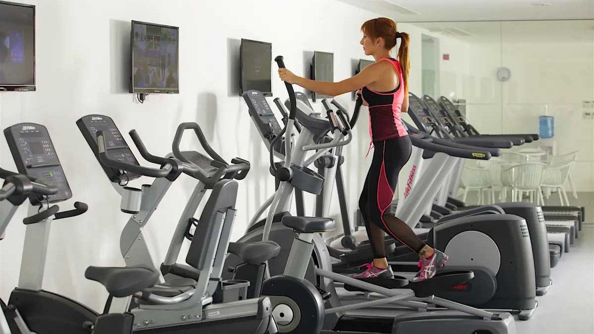 King Evelthon Beach Hotel & Resort - siłownia